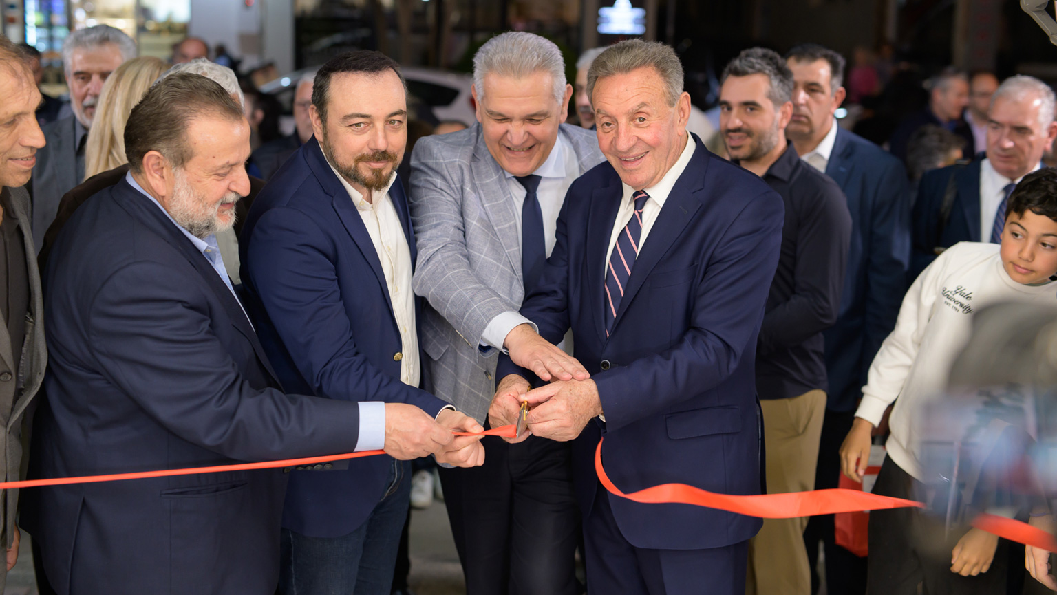 hrakleio-ribbon-cut